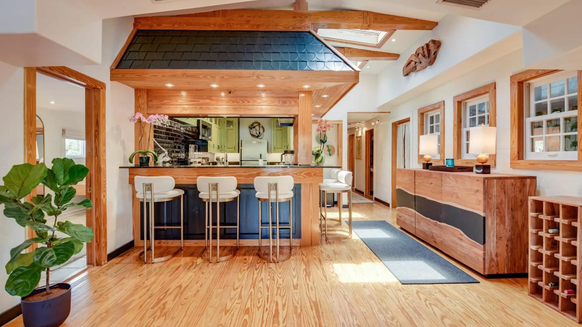 New Green Pineapple Palloza - Bright & Modern On Duval Key West