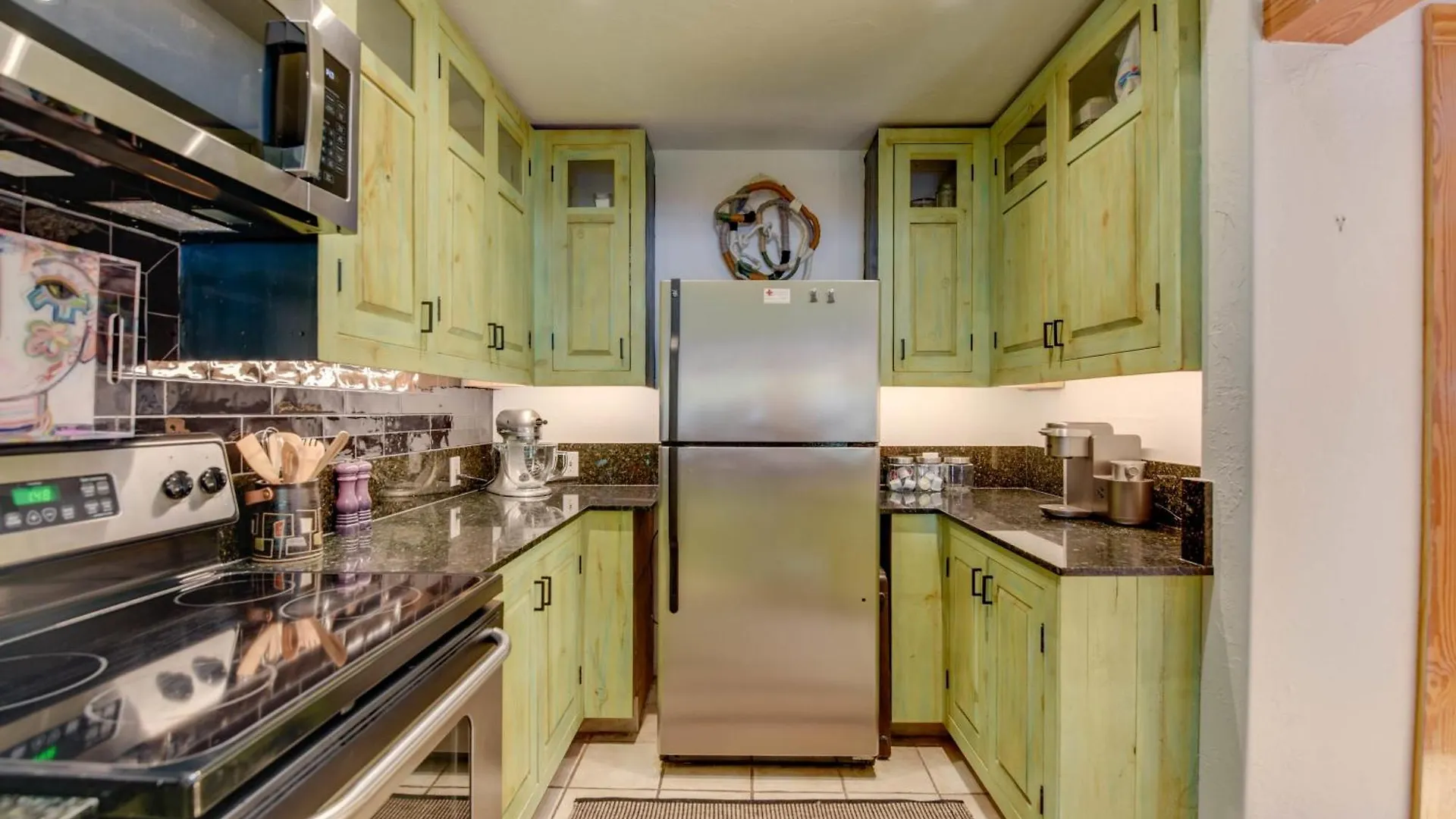 Apartment New Green Pineapple Palloza - Bright & Modern On Duval Key West United States