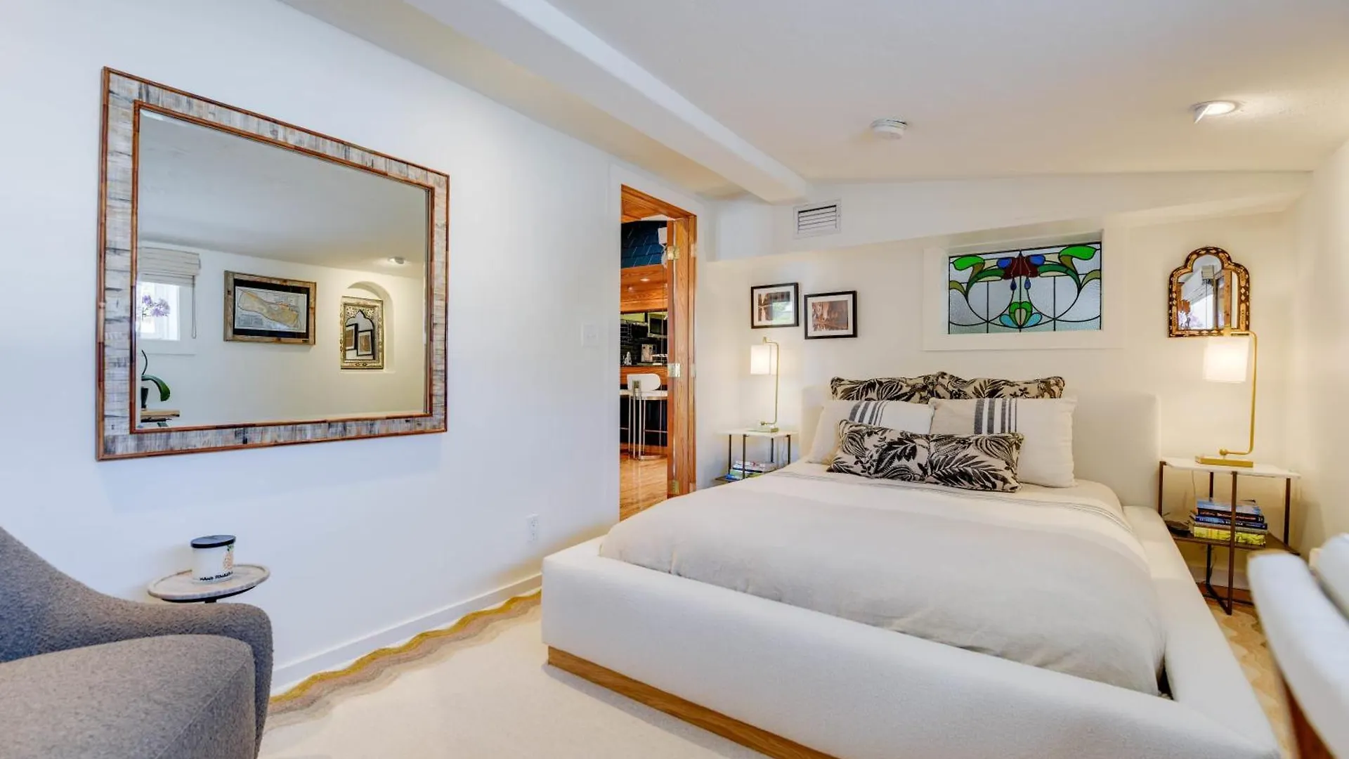 New Green Pineapple Palloza - Bright & Modern On Duval Key West 0*,  États-Unis