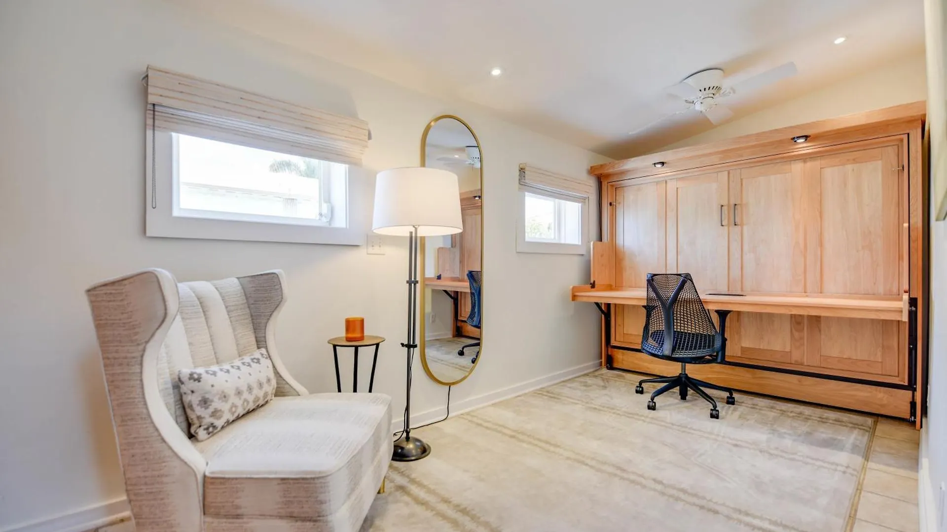New Green Pineapple Palloza - Bright & Modern On Duval Key West 0*,