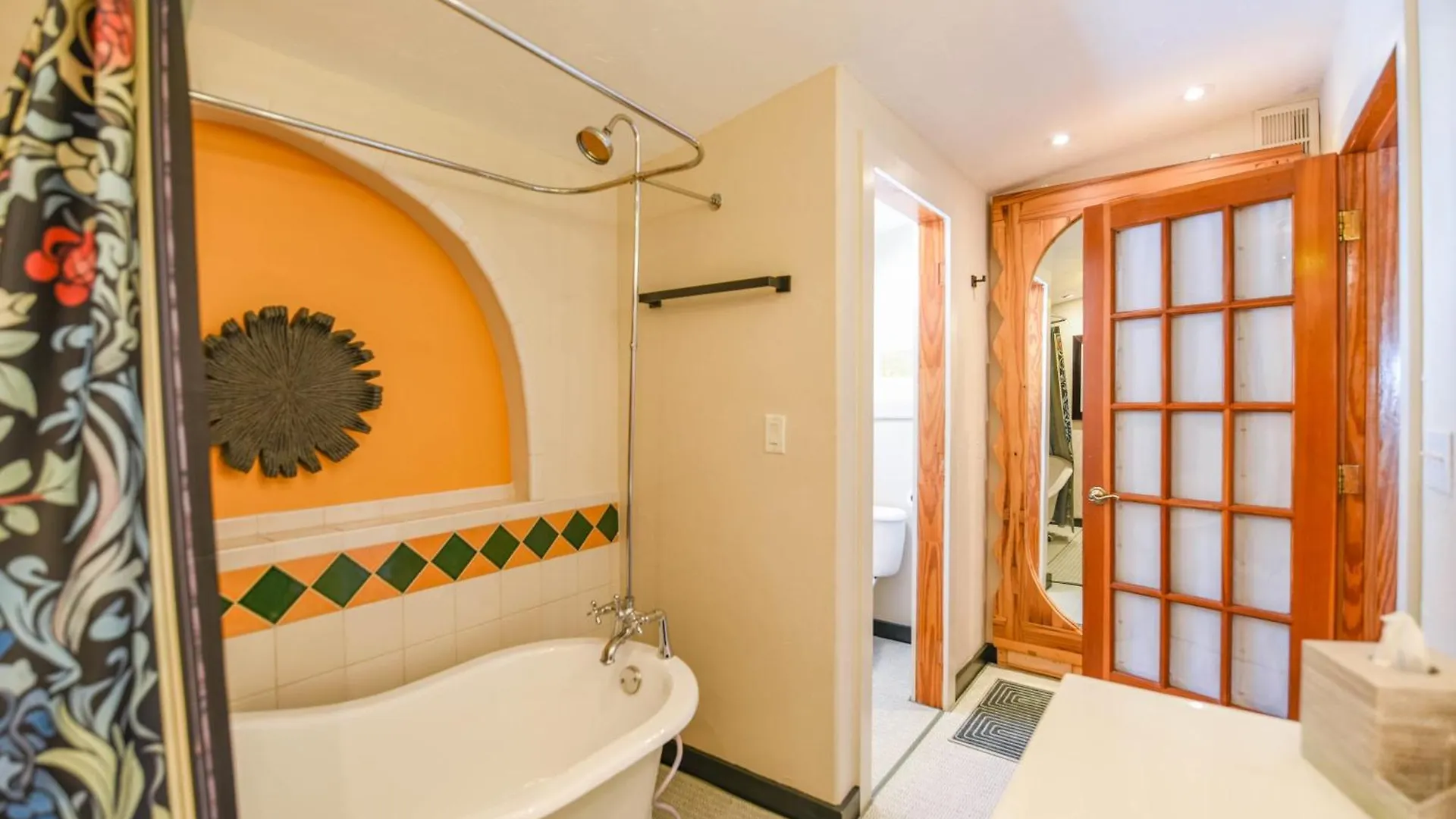 New Green Pineapple Palloza - Bright & Modern On Duval Key West